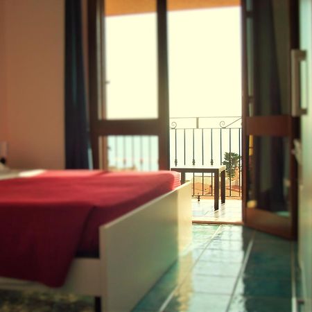 Hotel Bellavista S'Archittu Habitación foto